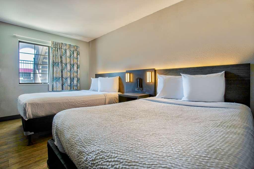 Hotel 6-kingman, Az - Route 66 East 2*