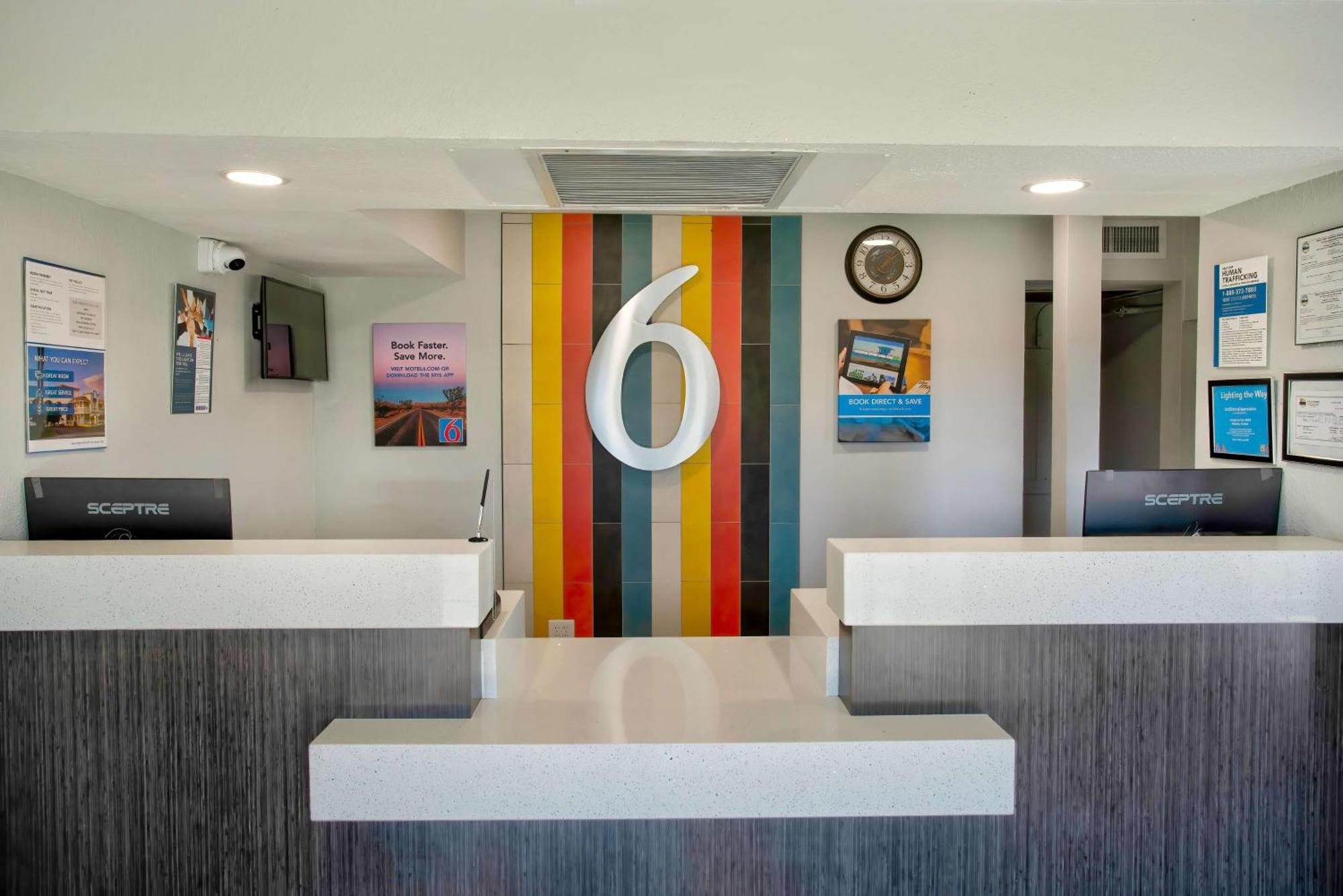 6-kingman, Az - Route 66 East 2*