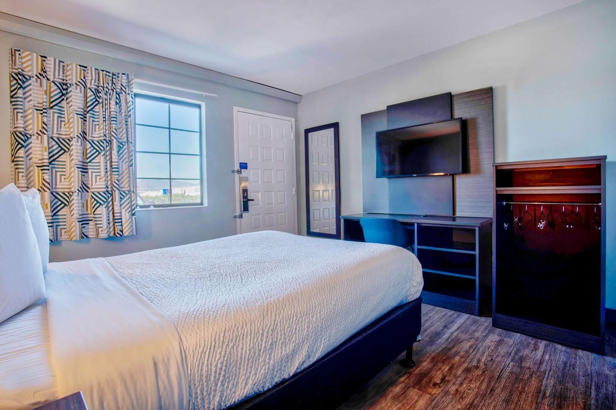 Hotel 6-kingman, Az - Route 66 East 2*