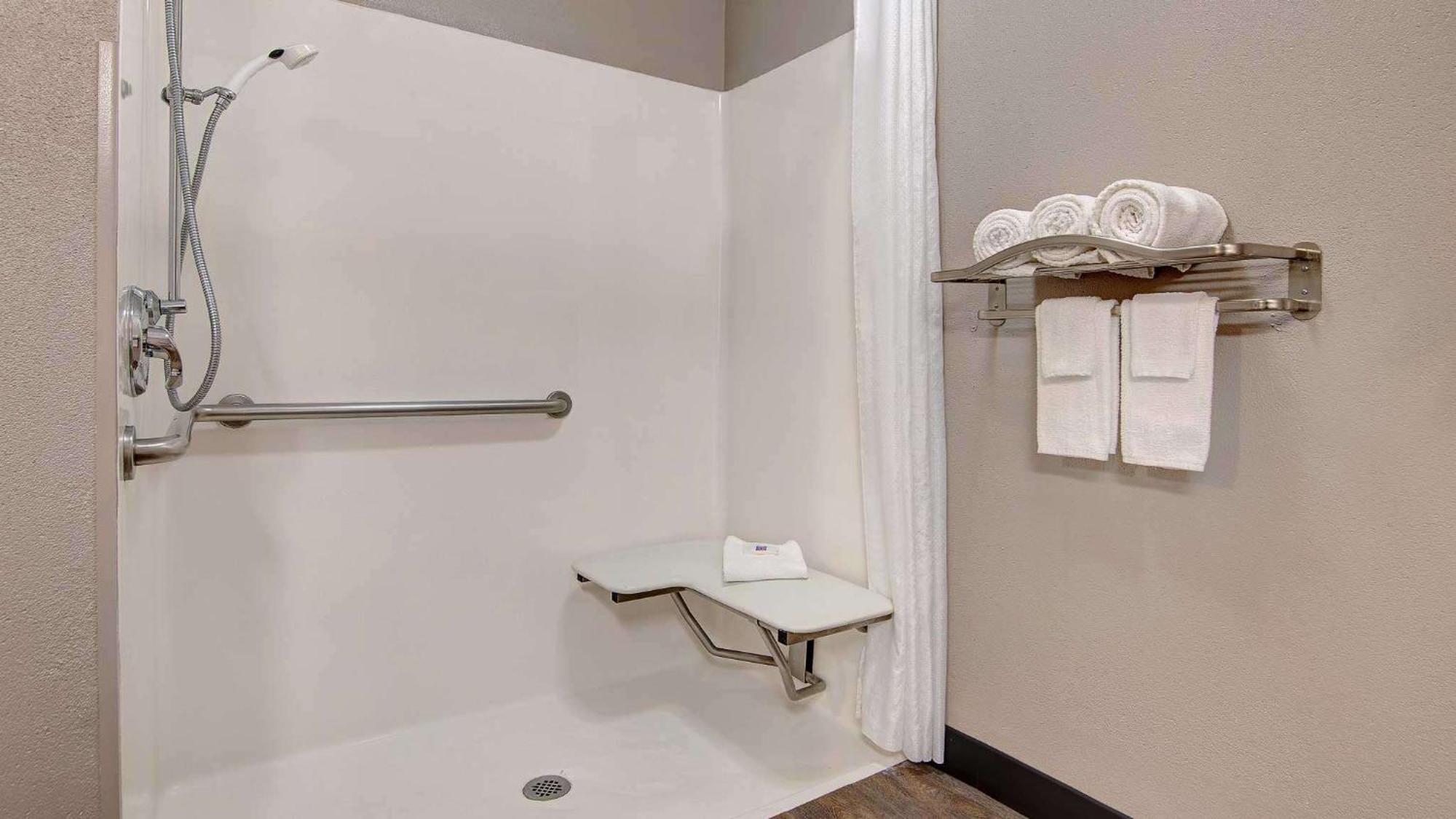 6-kingman, Az - Route 66 East Hotel 2*