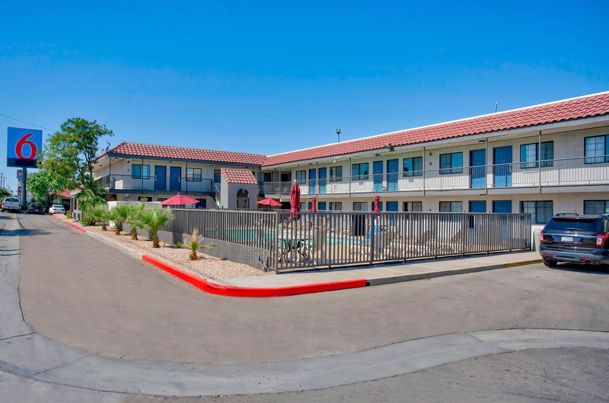 6-kingman, Az - Route 66 East Hotel