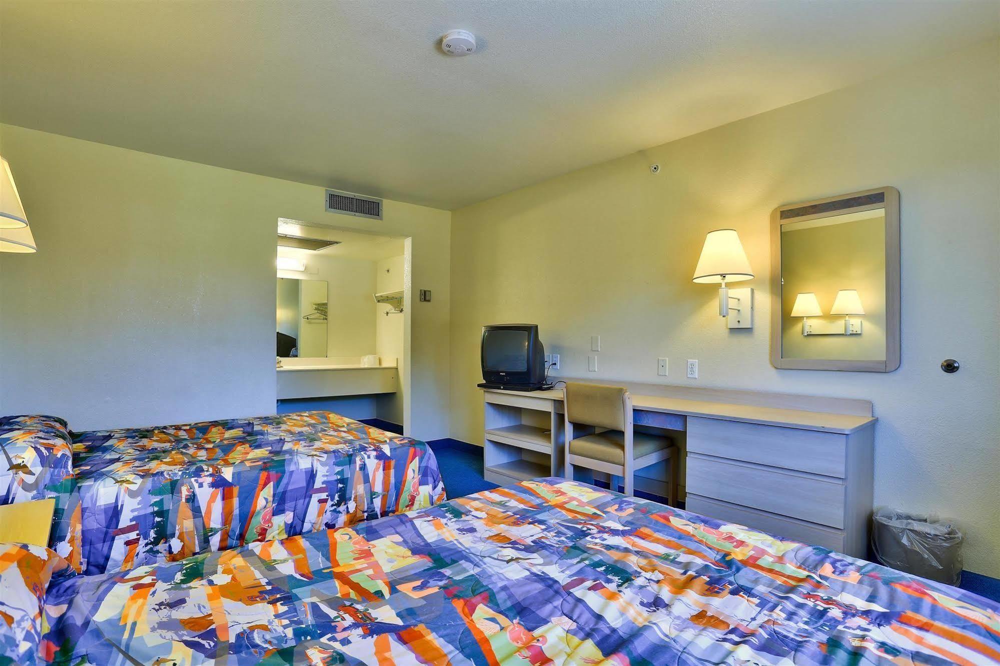 6-kingman, Az - Route 66 East Hotel