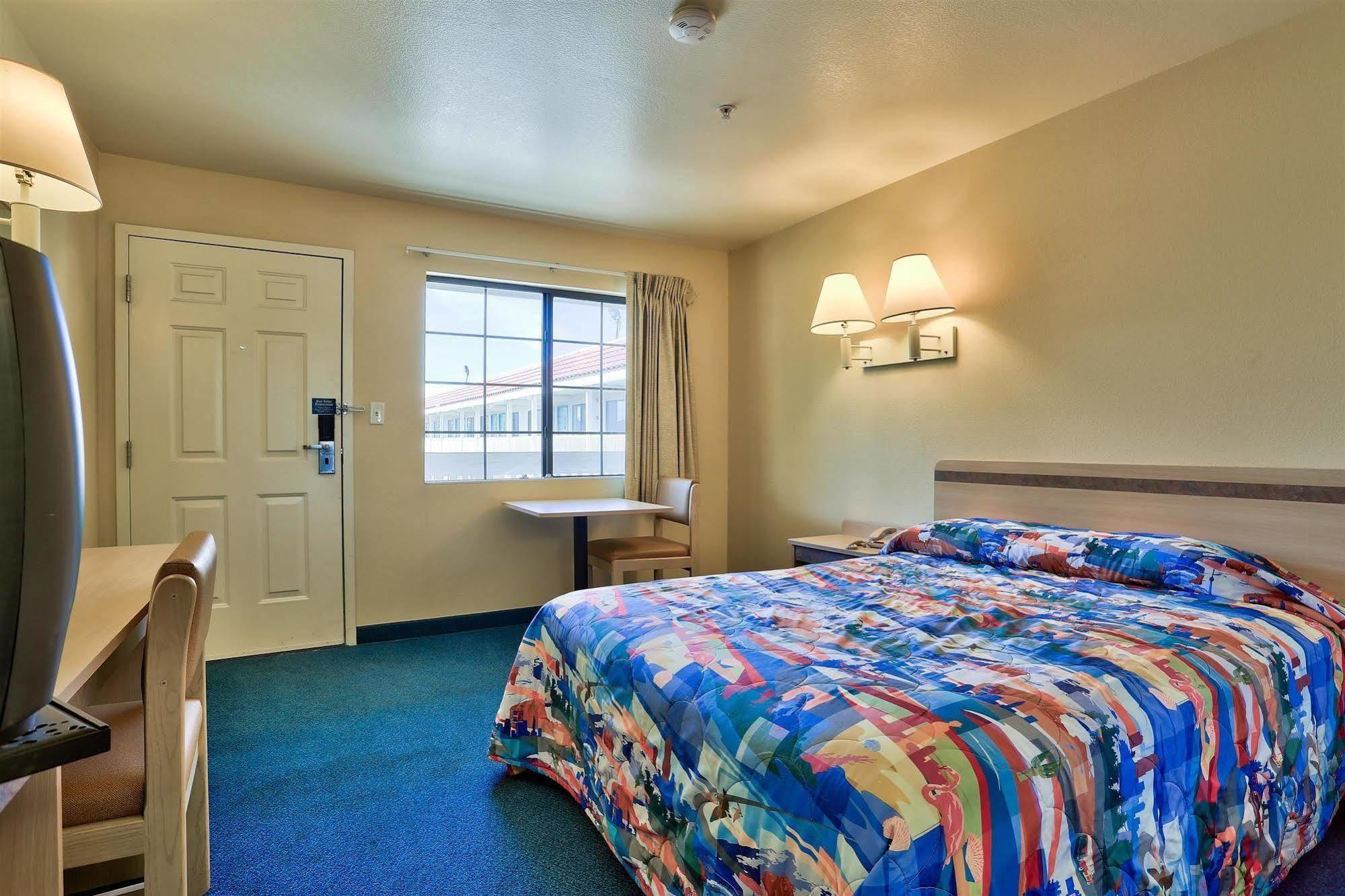 Hotel 6-kingman, Az - Route 66 East